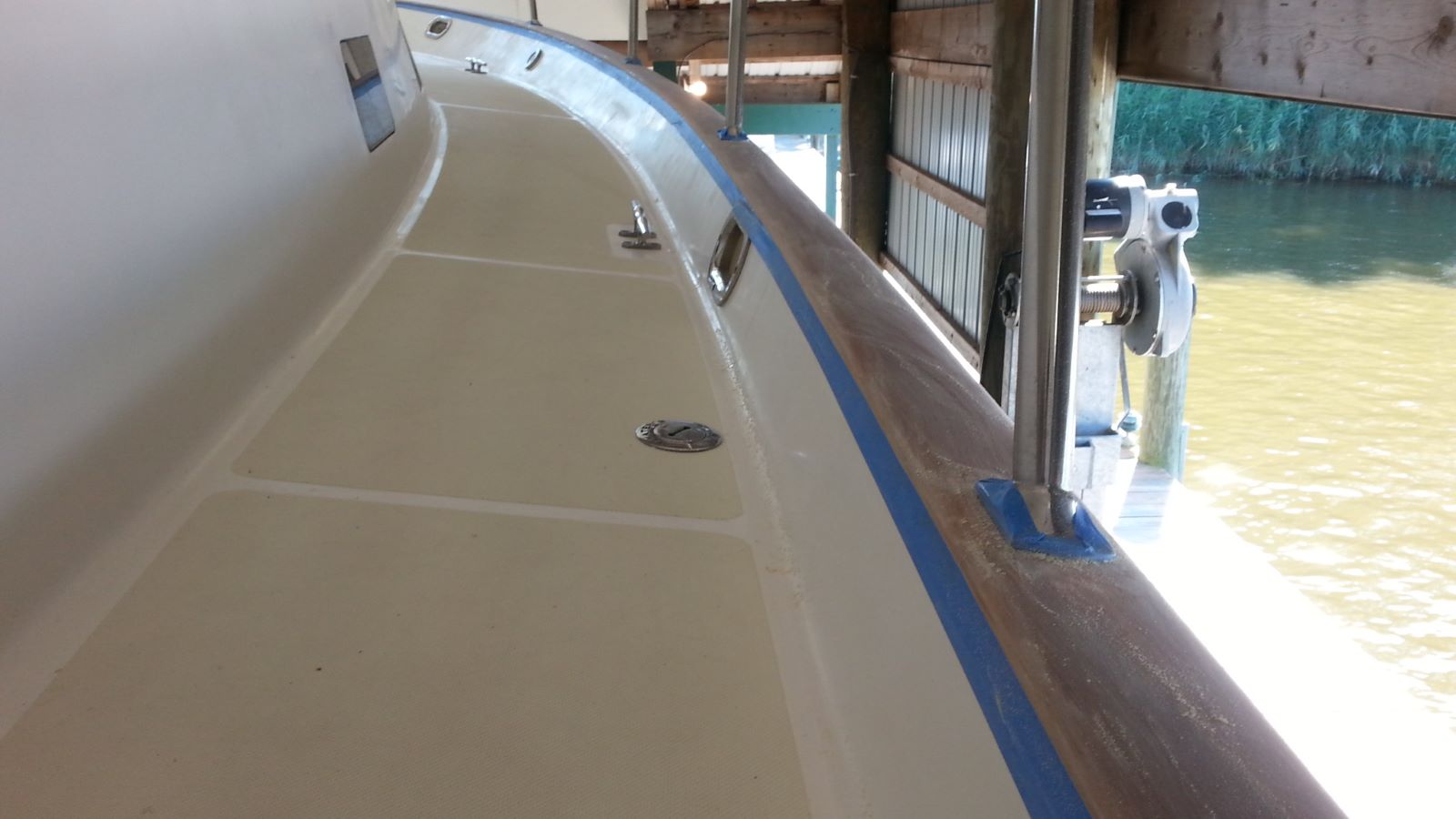 Boat Varnishing in Maryland
